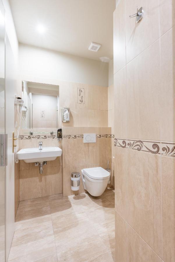 Hotel Plumlov Mostkovice Ngoại thất bức ảnh