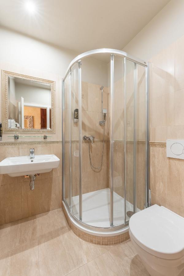 Hotel Plumlov Mostkovice Ngoại thất bức ảnh