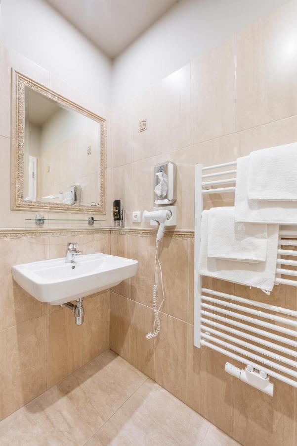 Hotel Plumlov Mostkovice Ngoại thất bức ảnh