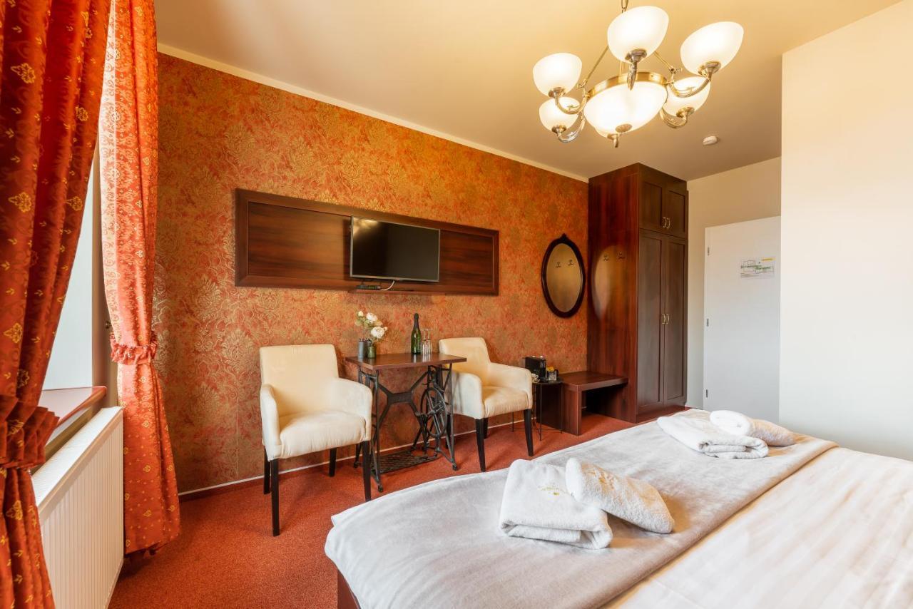 Hotel Plumlov Mostkovice Ngoại thất bức ảnh