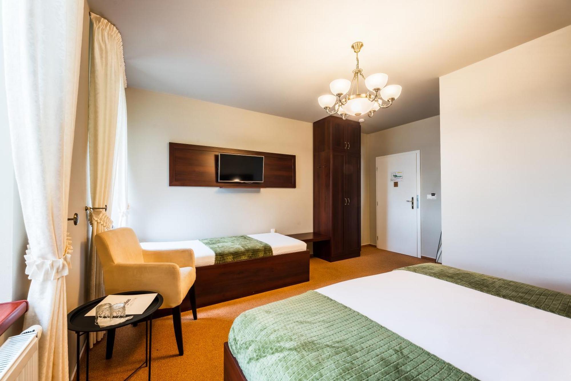 Hotel Plumlov Mostkovice Ngoại thất bức ảnh