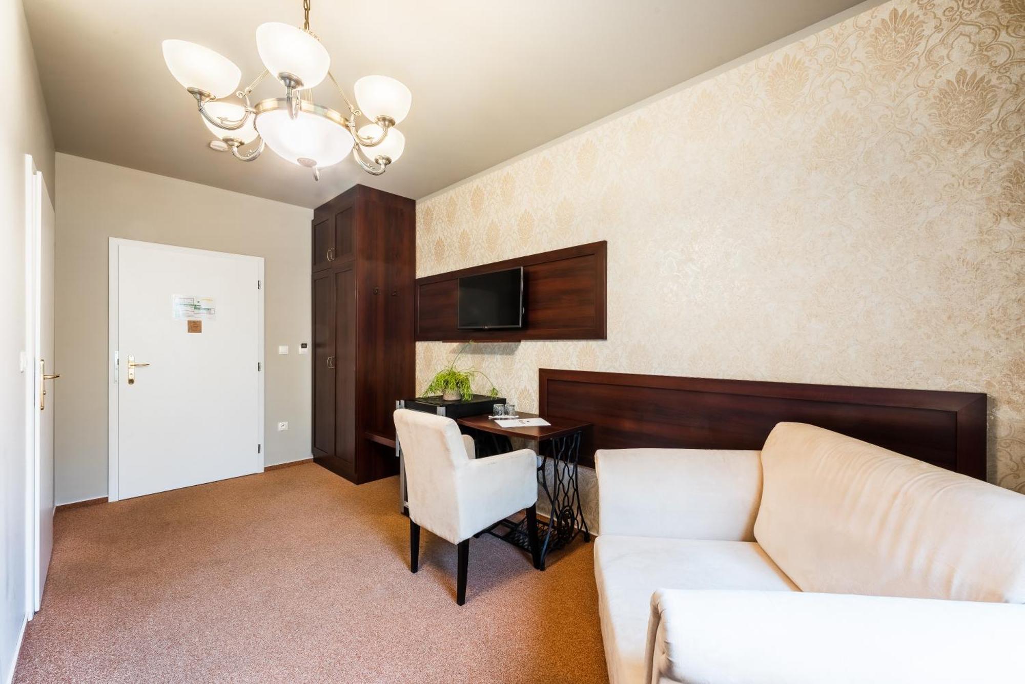 Hotel Plumlov Mostkovice Ngoại thất bức ảnh